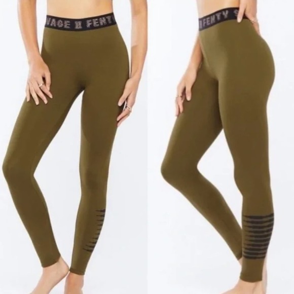 Savage X Fenty Forever Savage High Waisted Pull On Leggings Size Medium - Picture 1 of 7